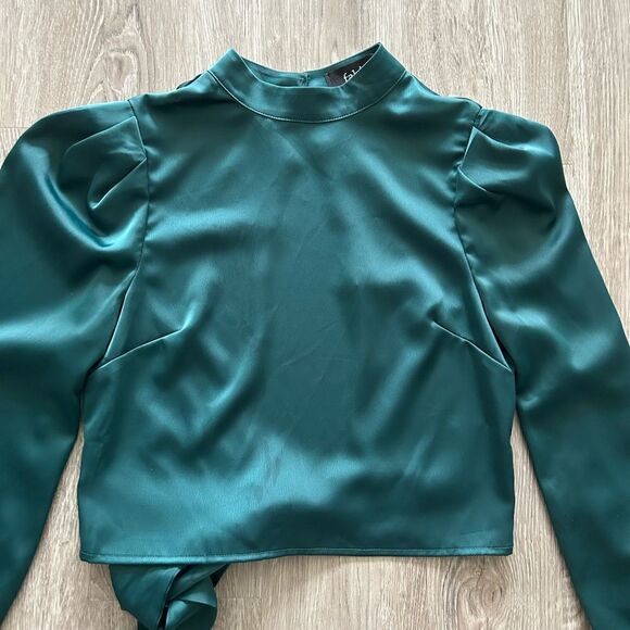 Emerald Mock Neck Blouse - Picture 5 of 8